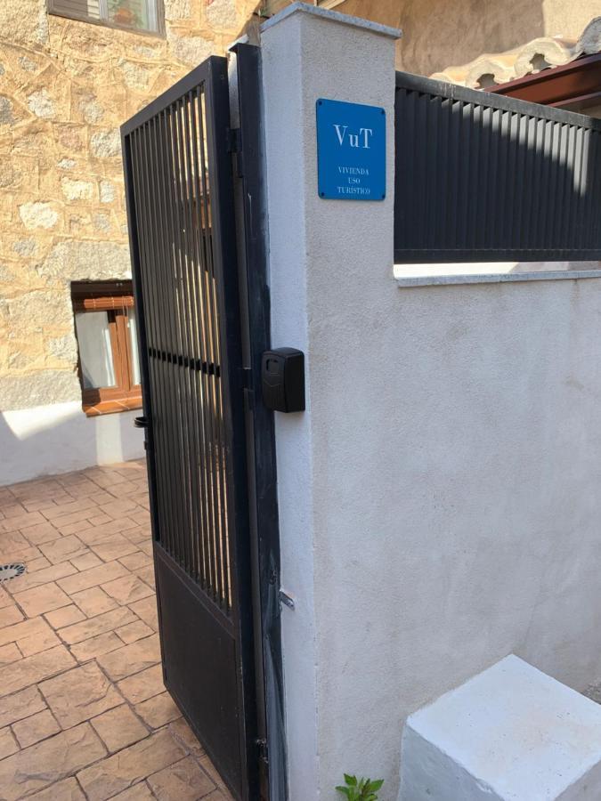 Casa De Vacaciones El Naranjo Piedralaves Eksteriør billede