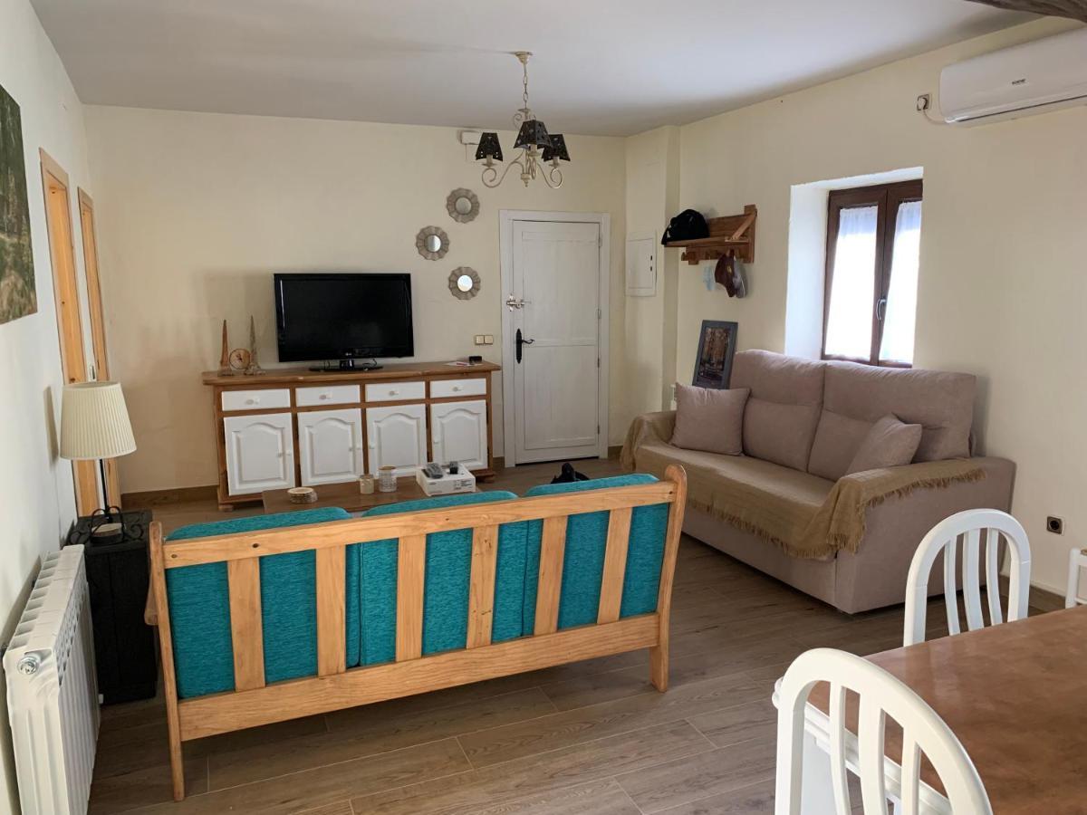 Casa De Vacaciones El Naranjo Piedralaves Eksteriør billede