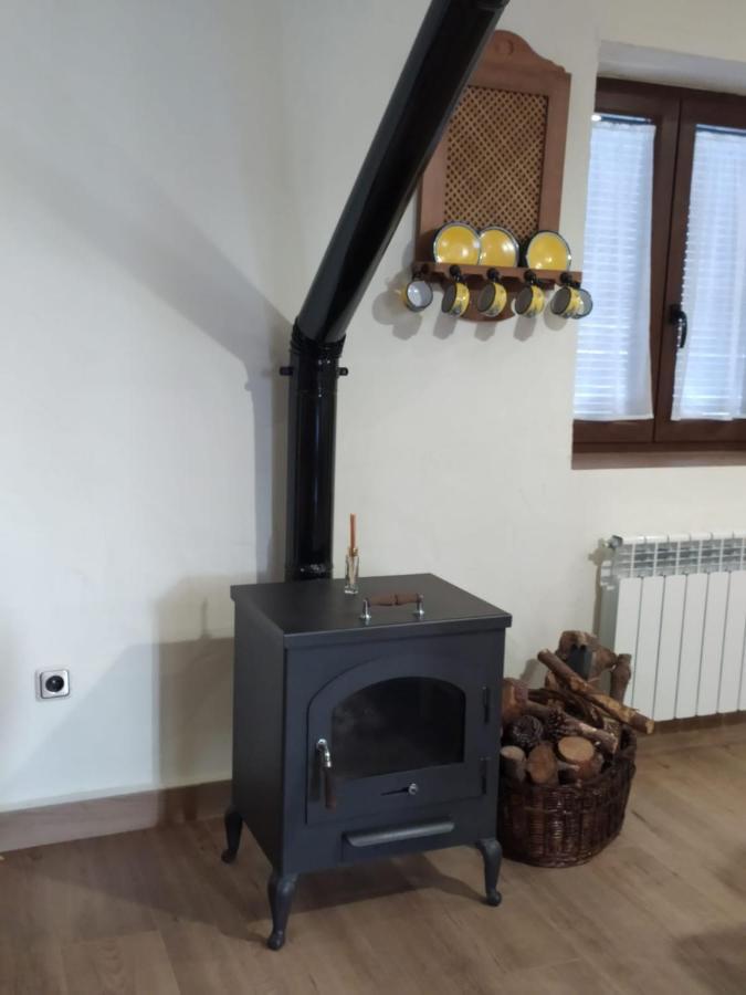 Casa De Vacaciones El Naranjo Piedralaves Eksteriør billede